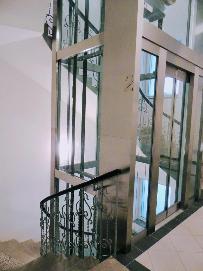 Modern Futuristic Apartment / Zizkov Tv Tower + Metro Station Прага Екстериор снимка